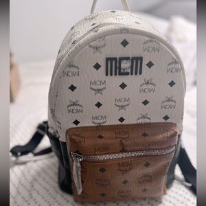 MCM tricolor bookbag medium
